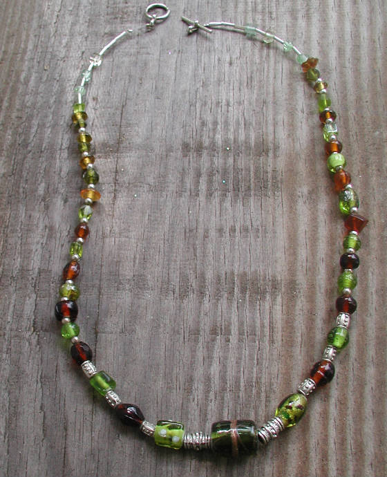 sandyjewelrygreenglasswsilver.jpg
