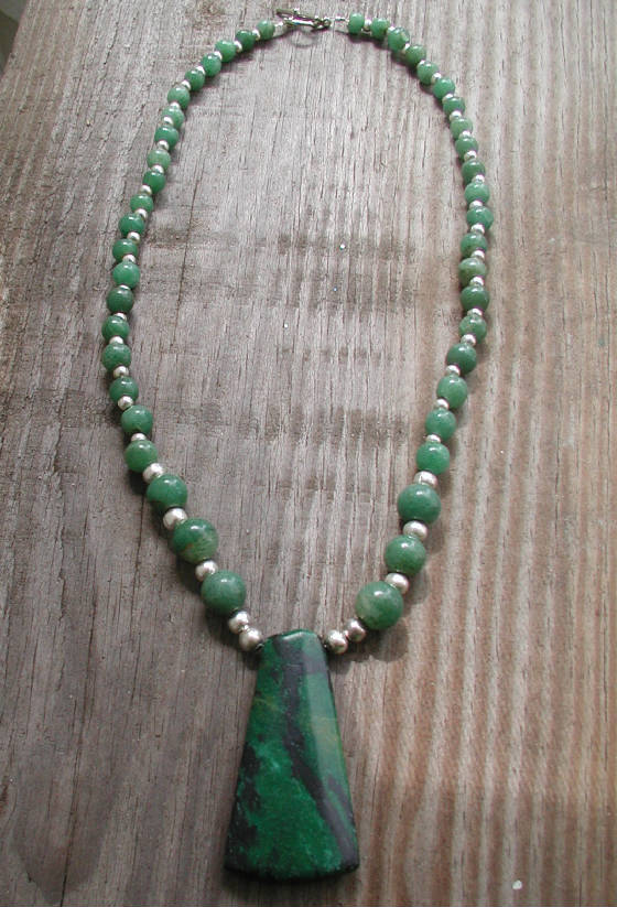 sandyjewelrygreenpendant.jpg